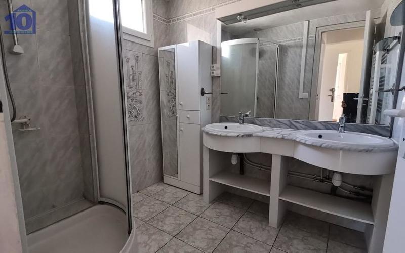 Appartement - 82 m² - 3 pièces