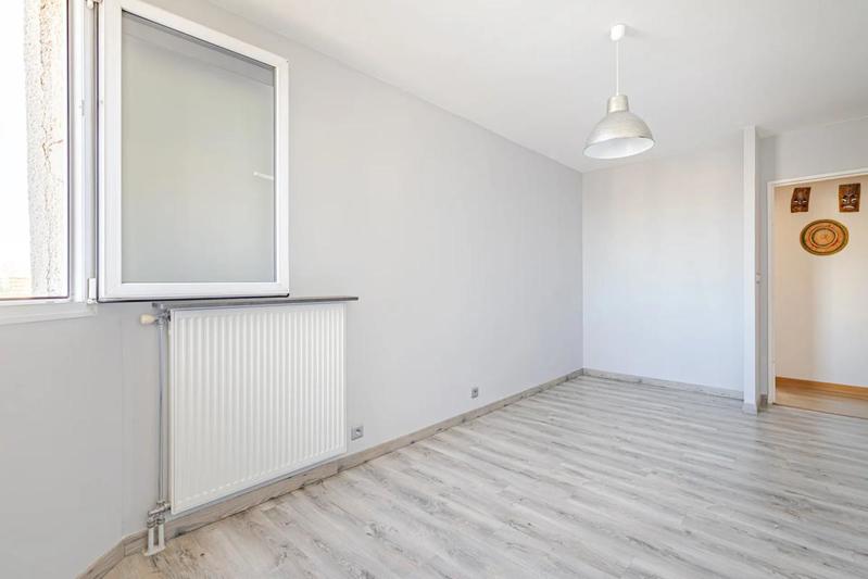 Appartement - 74 m² - 7 pièces