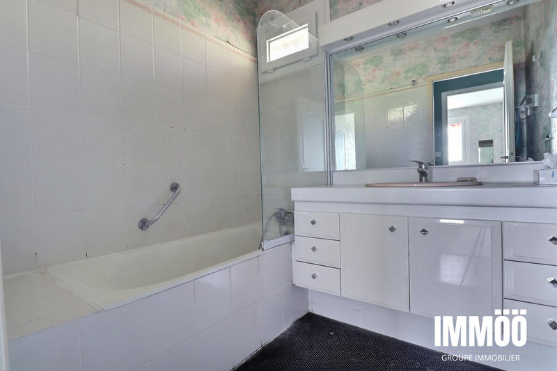 Maison - 137 m² - 5 pièces