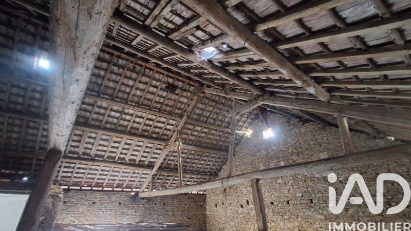 Maison de village - 250 m² - 2 pièces