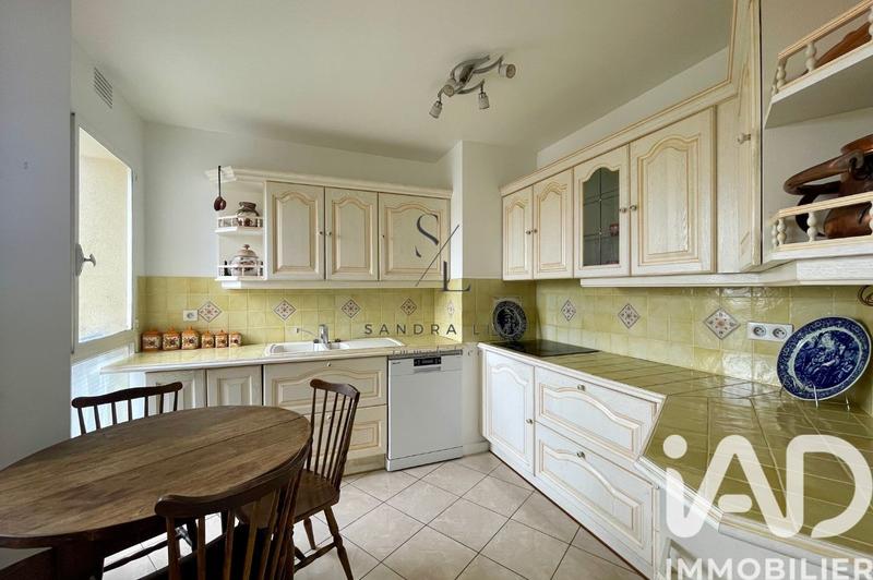 Appartement - 81 m² - 4 pièces