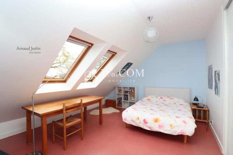 Maison - 176 m² - 9 pièces