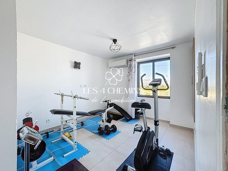 Maison - 150 m² - 4 pièces