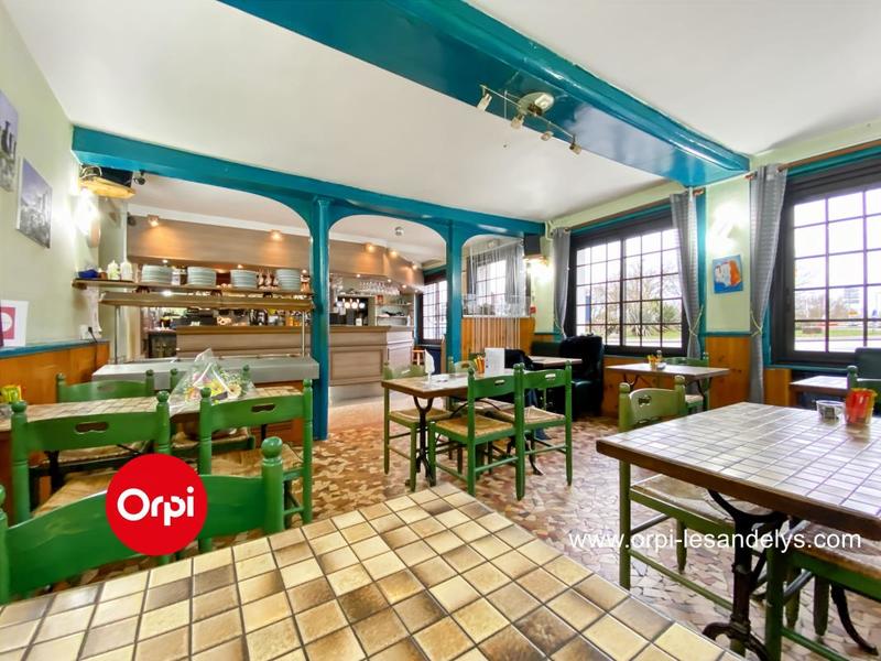 Maison - 218 m² - 9 pièces