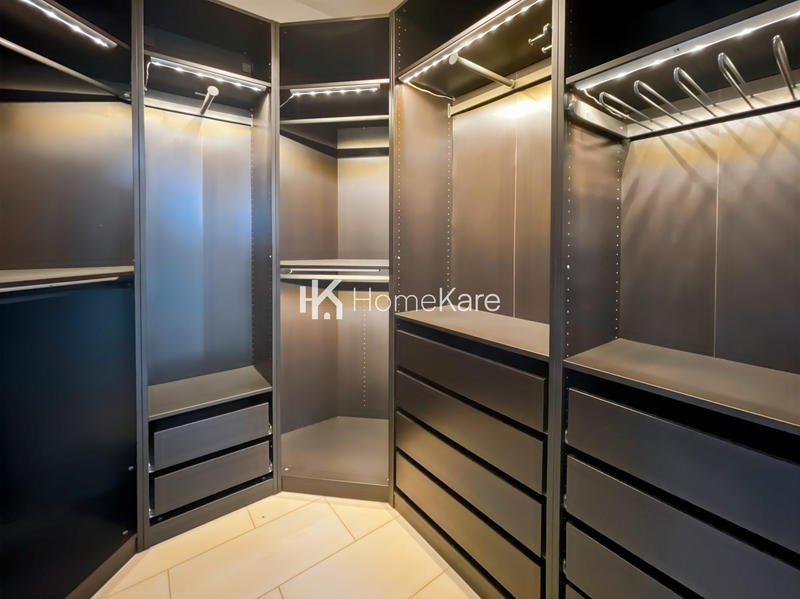 Maison - 230 m² - 7 pièces