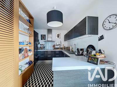 Appartement - 181 m² - 7 pièces