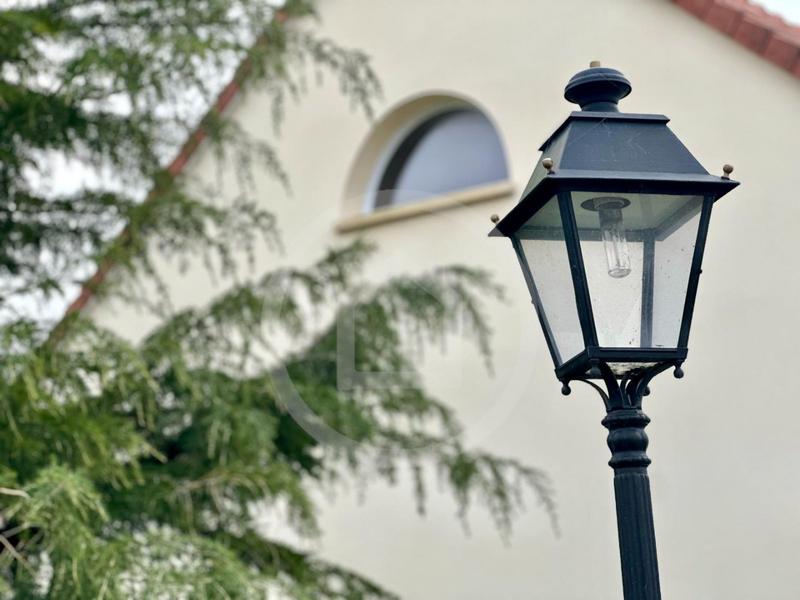 Maison - 196 m² - 7 pièces