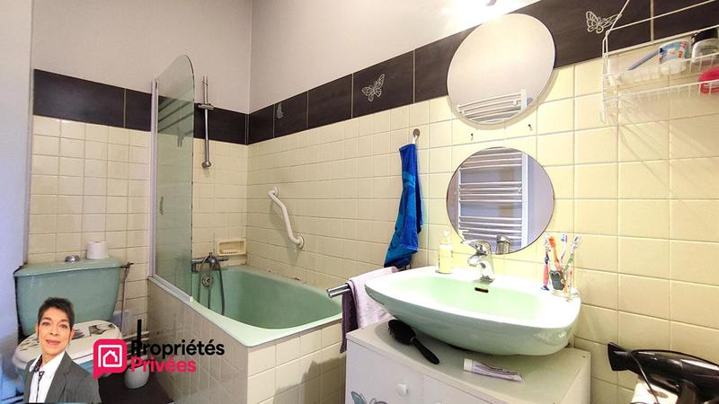 Immeuble - 151 m² - 9 pièces