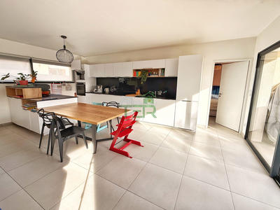 Villa - 146 m² - 5 pièces