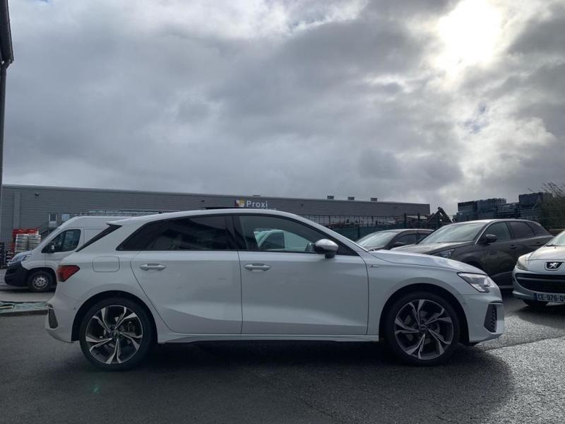 Audi A3 Sportback 35 Tfsi s-Tronic 7 150 Ch s line - Garantie 6 Mois