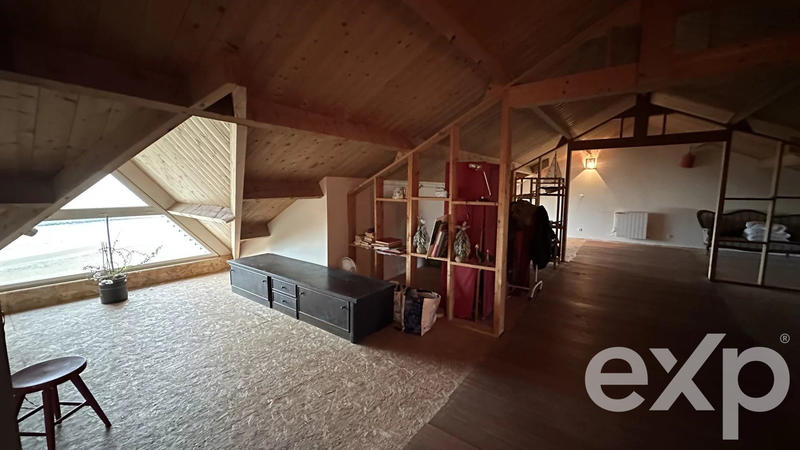 Maison - 288 m² - 7 pièces