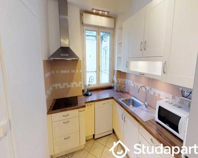 Chambre - 100 m² - 1 pièce