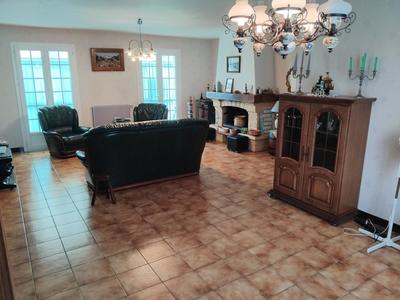 Maison - 130 m² - 7 pièces