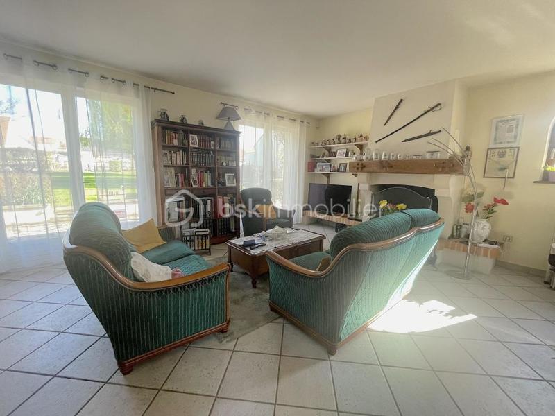 Maison traditionnelle - 165 m² - 7 pièces