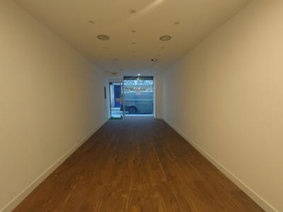 Magasins - 23 m² - 1 pièce