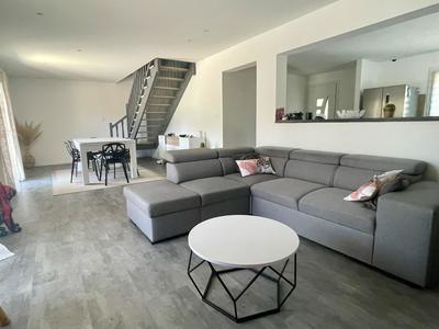 Maison - 143 m² - 6 pièces