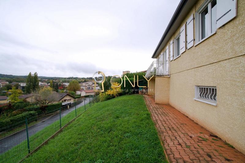 Maison - 88 m² - 4 pièces