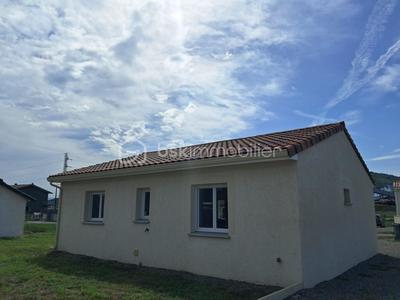 Maison traditionnelle - 76 m² - 3 pièces