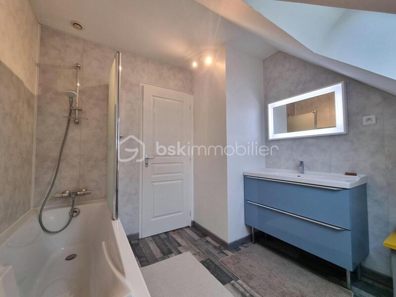 Maison traditionnelle - 130 m² - 5 pièces