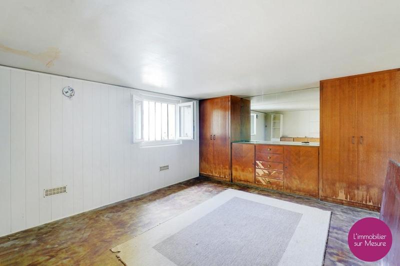 Maison - 215 m² - 8 pièces