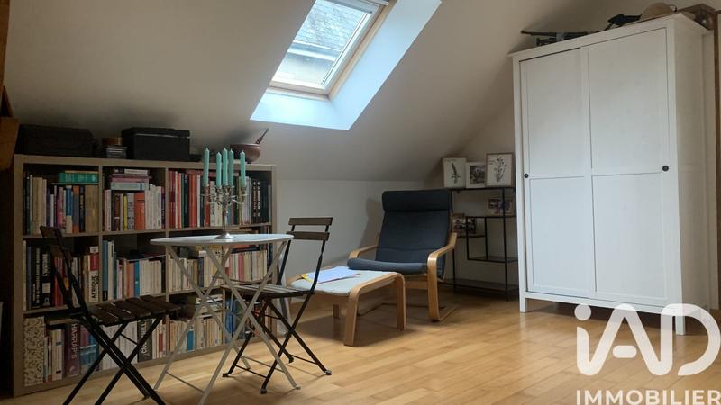 Maison - 256 m² - 9 pièces