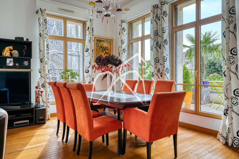 Appartement - 100 m² - 3 pièces