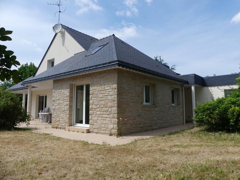Maison contemporaine - 204 m² - 7 pièces