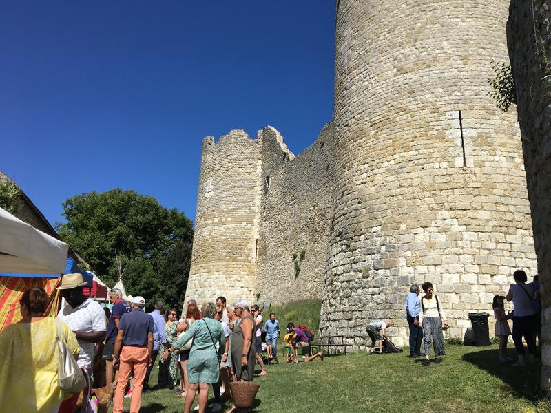 Le Grand Marché de Producteurs et d'Artisans de Yèvre-le-Châtel
