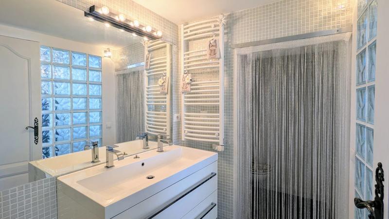 Maison - 176 m² - 6 pièces