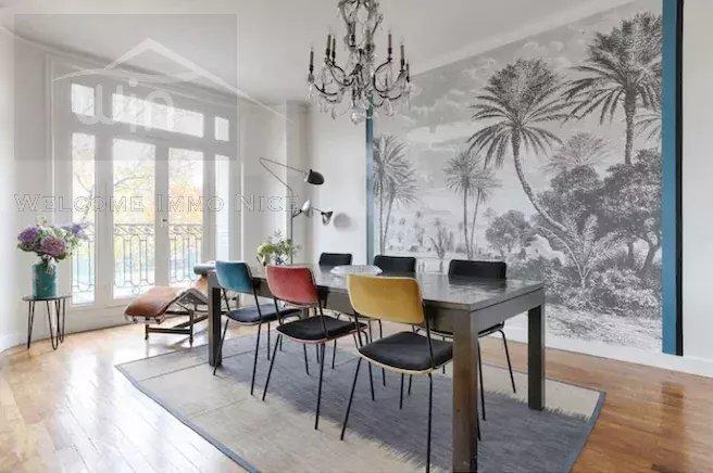 Appartement - 164 m² - 6 pièces