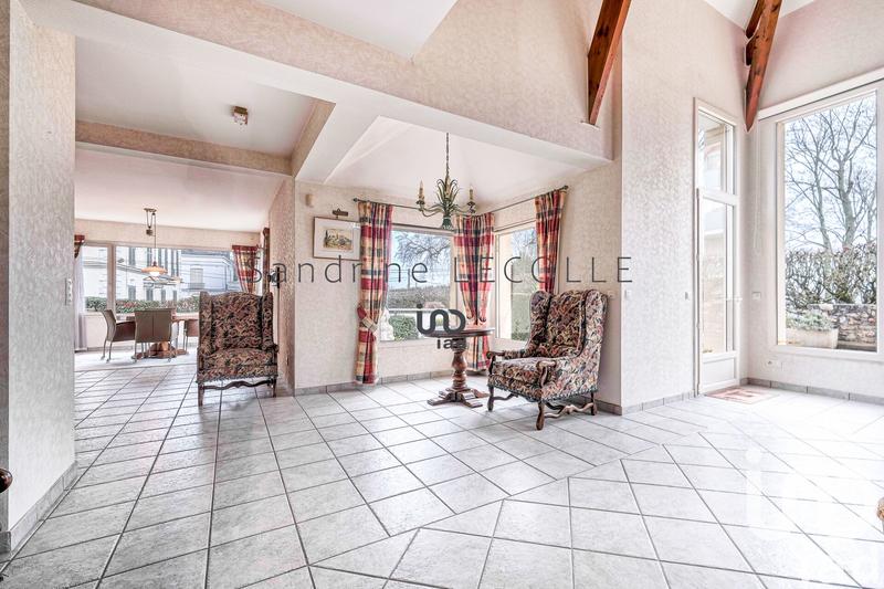 Maison - 448 m² - 9 pièces