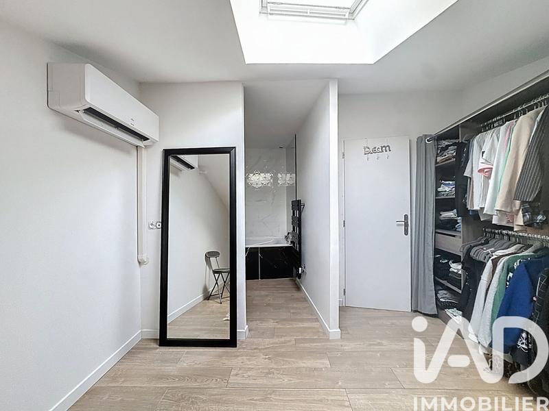 Maison - 227 m² - 8 pièces