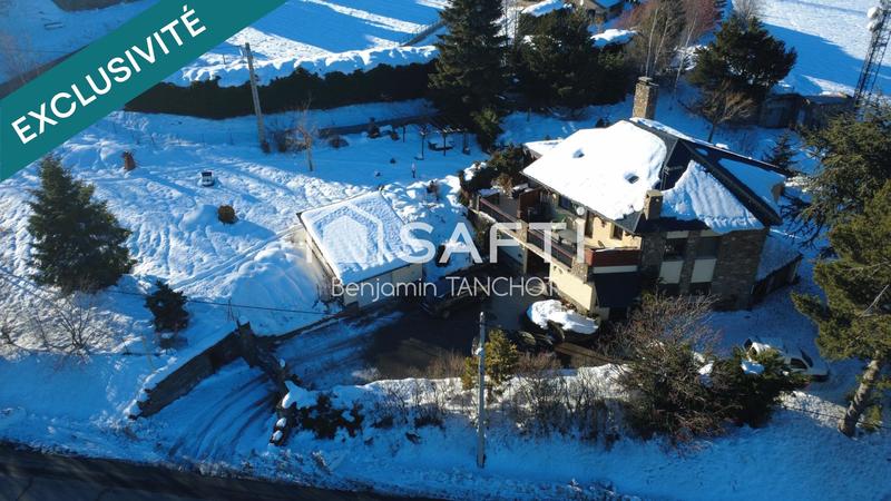 Maison - 250 m² - 6 pièces