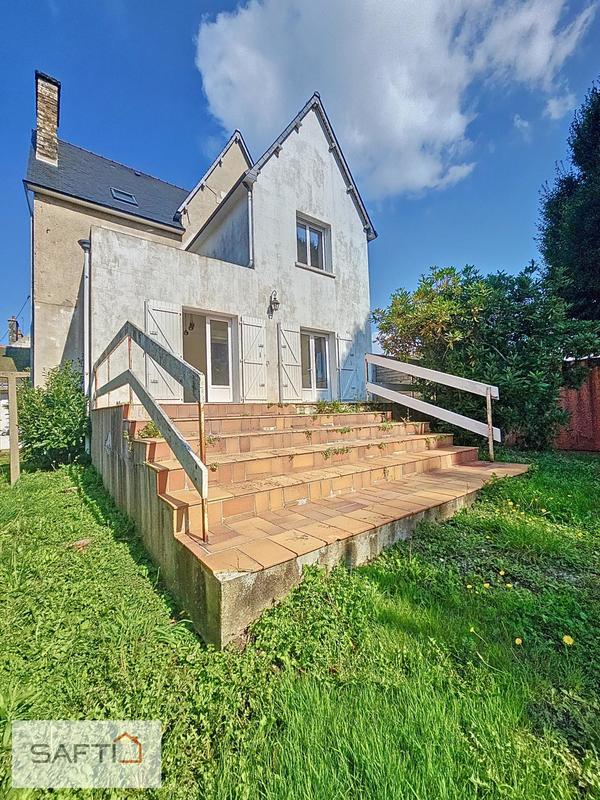 Maison - 197 m² - 9 pièces