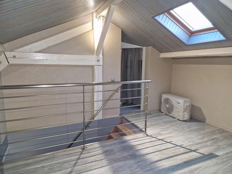 Maison - 214 m² - 7 pièces