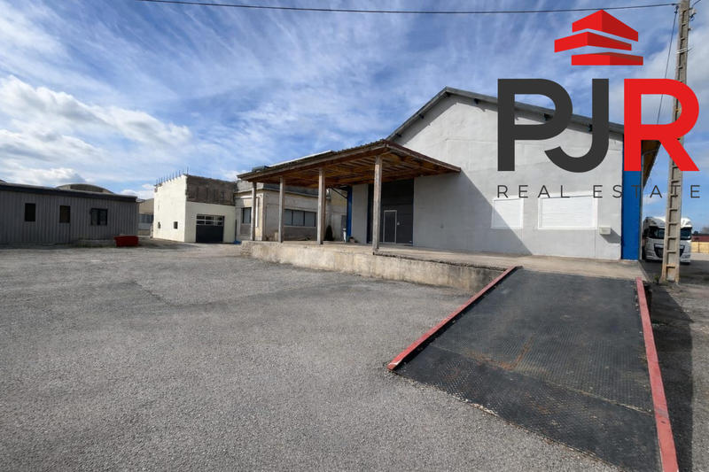 Local d'activités - 316 m²