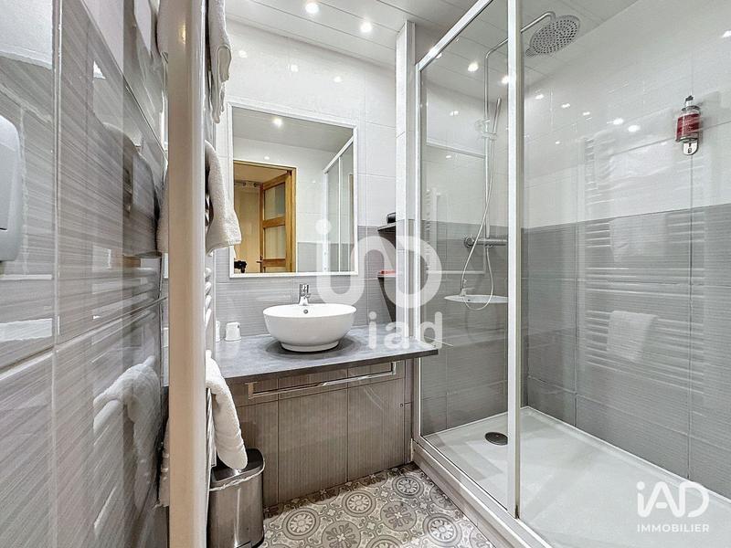 Local commercial - 1 750 m²