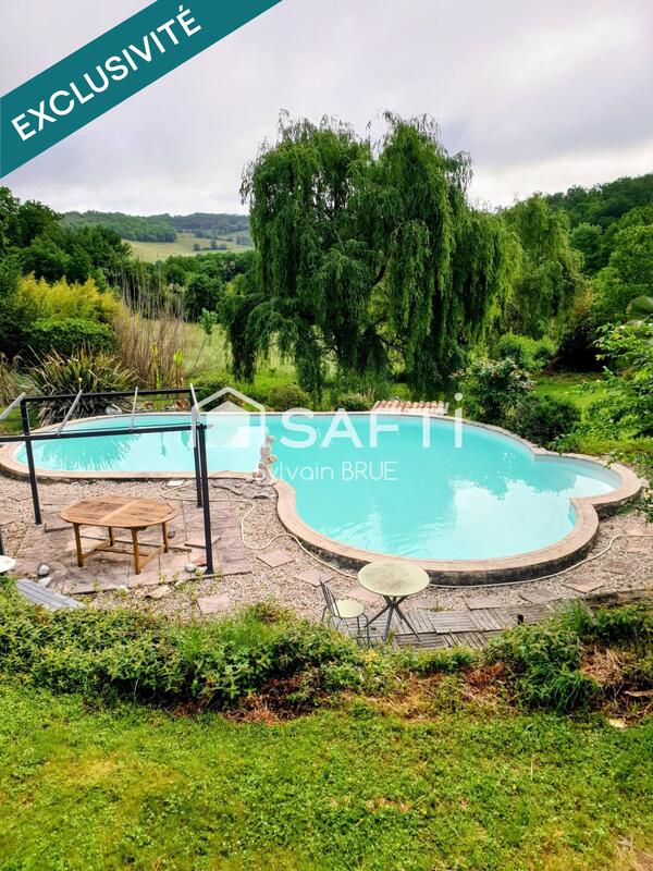 Maison - 146 m² - 8 pièces