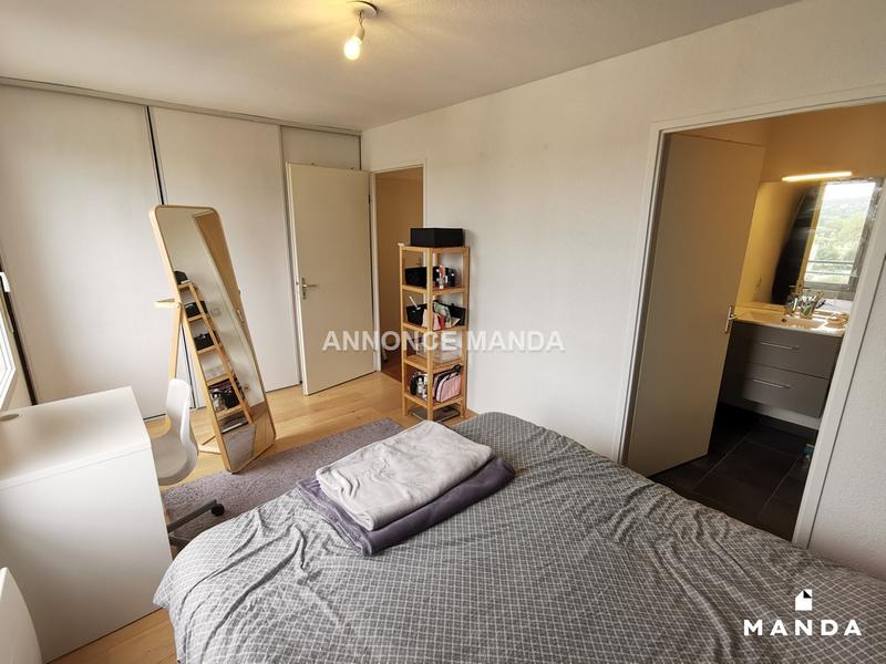 Chambre - 14 m² - 4 pièces