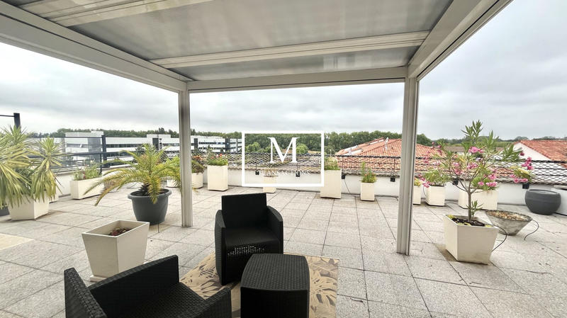 Appartement - 90 m² - 3 pièces