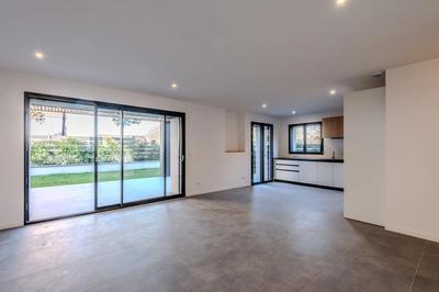 Appartement - 101 m² - 4 pièces