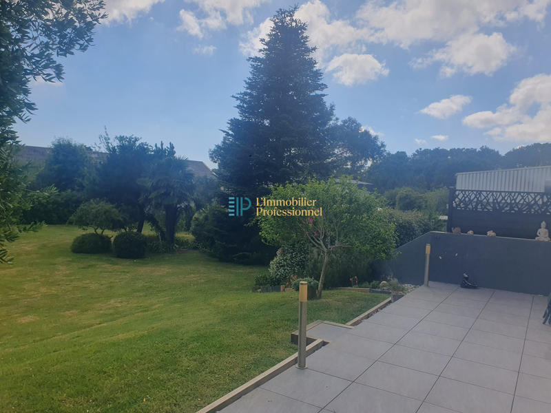 Local d'activités - 1 335 m²