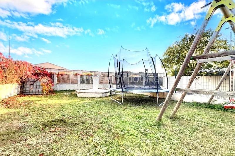 Maison traditionnelle - 155 m² - 6 pièces