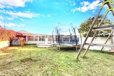 Maison traditionnelle - 155 m² - 6 pièces