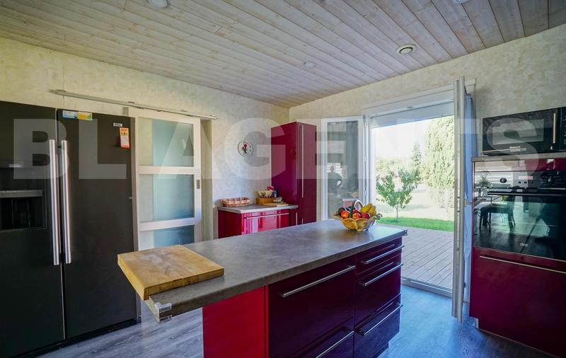 Villa - 180 m² - 7 pièces