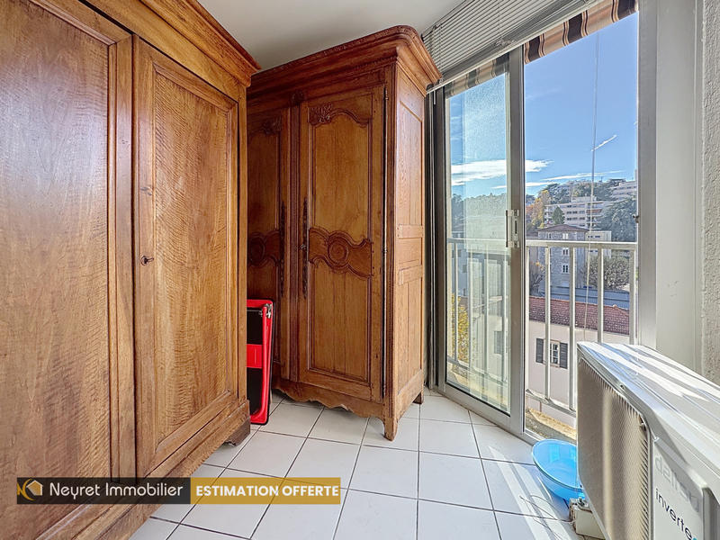 Appartement - 87 m² - 4 pièces