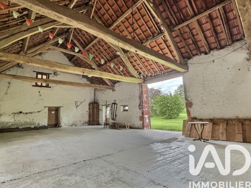 Maison - 754 m² - 26 pièces