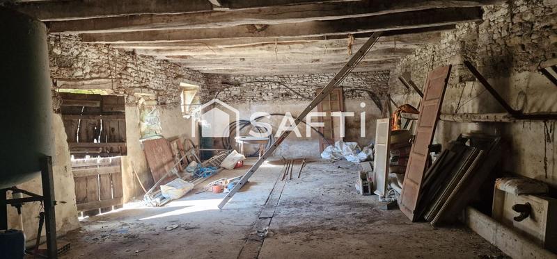 Maison - 250 m² - 4 pièces