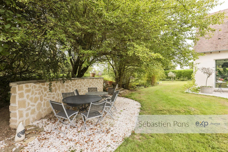 Maison - 269 m² - 9 pièces