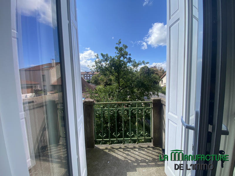 Appartement - 100 m² - 5 pièces